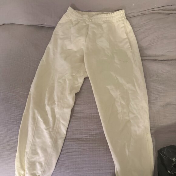 New balance sweatpants - Picture 1 of 3